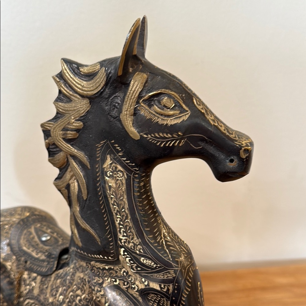 Damascene Horse Sculpture - Picture 8 of 16
